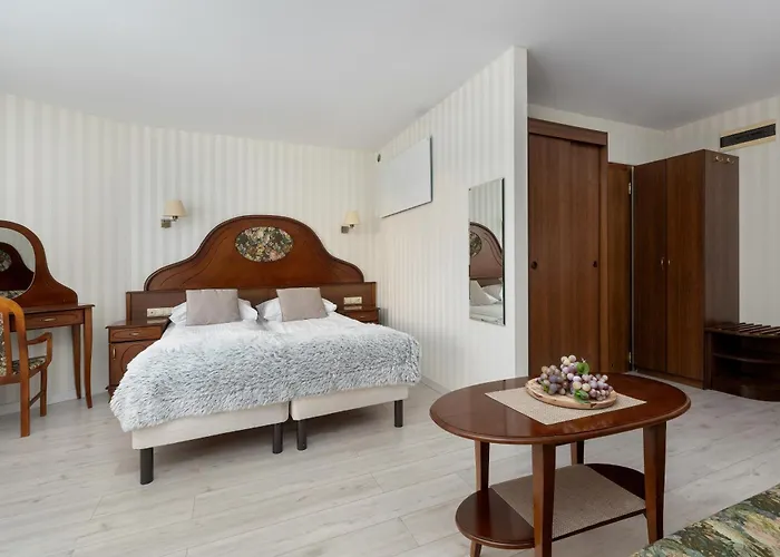 Awangardia By Solarento * קולובז'ג